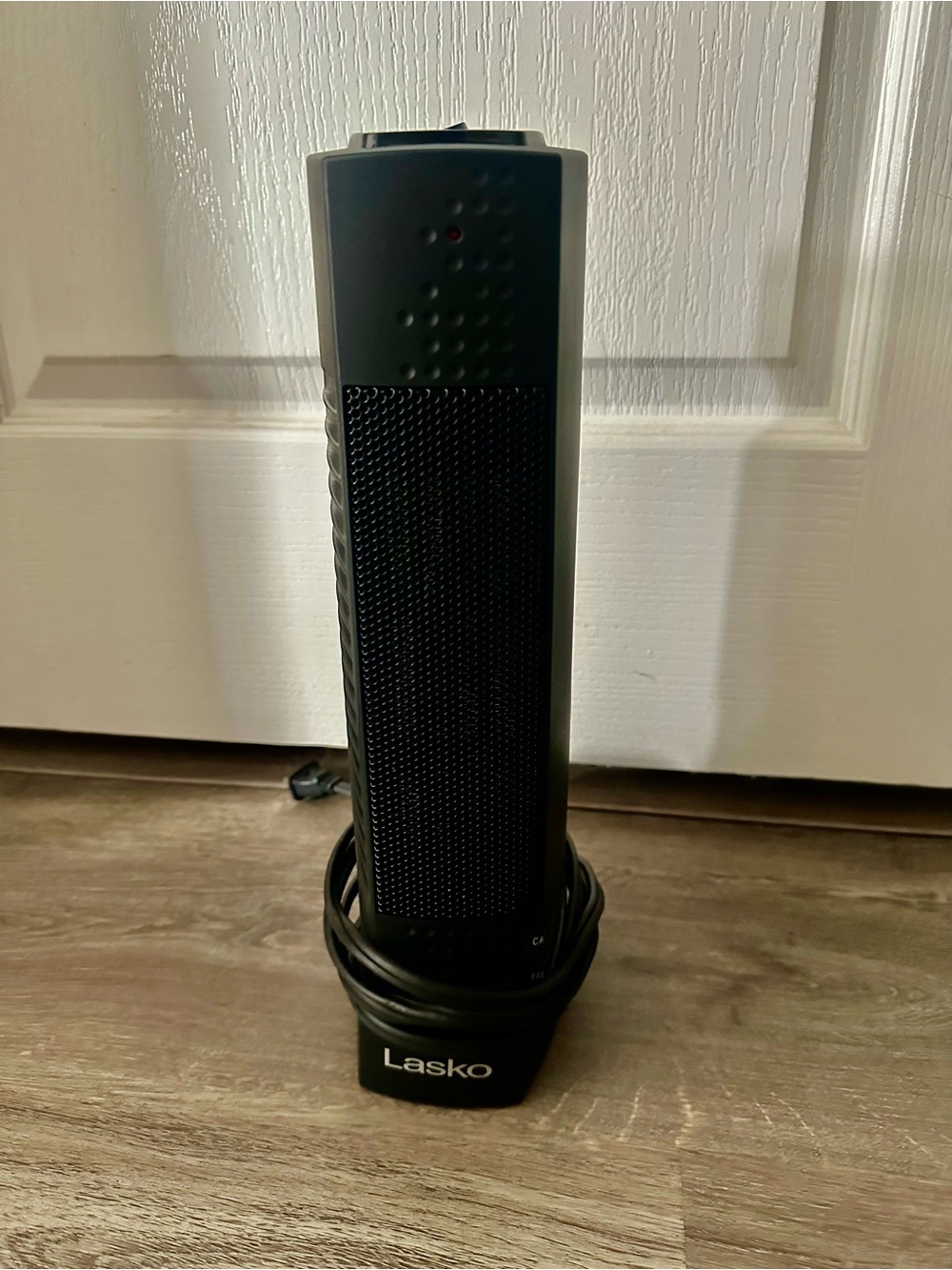 Lasko CT14107 Ultra Slim Ceramic Tower Space Heater